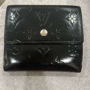 Authentic Louis Vuitton double snap wallet